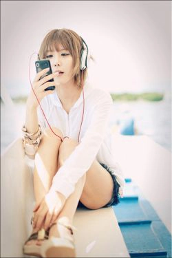 许允美(???)《清新耳机少女》(42P)-短发,海边,清新,可爱,阳光