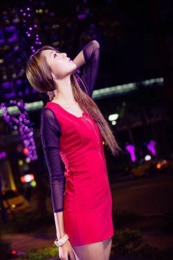 Winnie小雪\/庄咏惠《火红夜拍》(39P)-超短裙