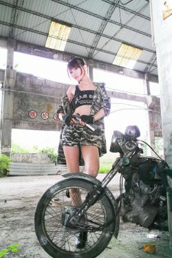 台湾美女蔡译心Candice《南港廢墟外拍》(24P)-外拍,COS