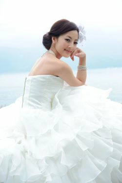 张凯洁\/张允霏《日月潭 紙教堂(婚紗)》(50P)-唯美,女神,婚纱,清新,极品
