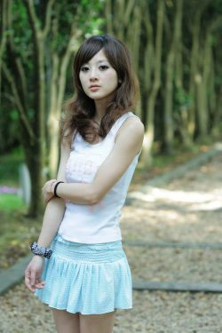 张凯洁\/张允霏《陽明山美軍宿舍》第1部(84P)-甜美,清纯,可爱,软妹