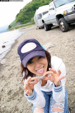 [Graphis] First Gravure 初脱ぎ娘 秋元なつみ\/秋元夏美(8P)-日本