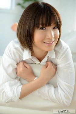 Mayu Kamiya 神谷まゆ [Graphis] First Gravure 初脱ぎ娘(30P)-短发,日本女星
