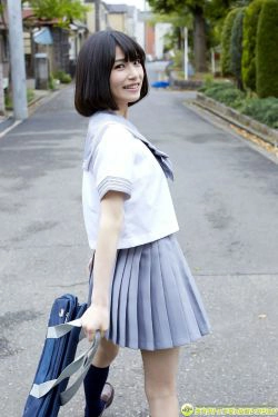 村上りいな《グミとアイドル大好きな美少女の制服物語！》 [DGC](100P)-学生装,美少女