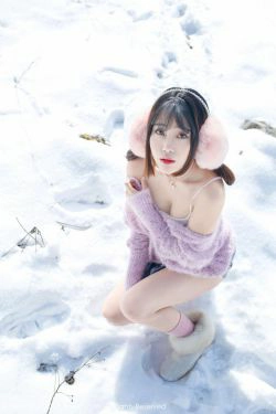 兜豆靓Youlina《冬天雪地人体摄影》 [秀人网XIUREN] No.720(50P)-妹子,外拍,嫩模