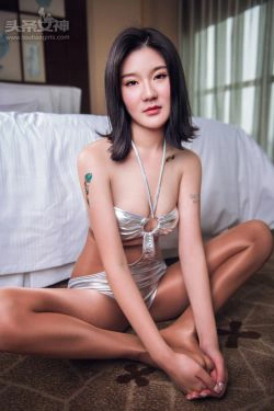 悠悠《银色泳装悠长假日》 [头条女神](22P)-皮衣,妹子,性感,美女
