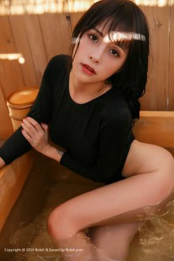 夏美酱《蕾丝睡衣 死库水湿身》 [Bololi波萝社] BOL.015(40P)-妹子,性感