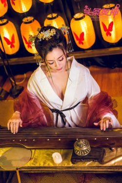 萱宸《当代女帝》 [头条女神Toutiaogirls](14P)-和服,美胸,高贵,古典