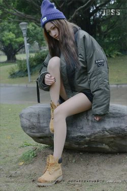 丝足便当059 潇潇 《短靴、肉丝与单车》[IESS异思趣向](99P)-美腿,肉丝,香车