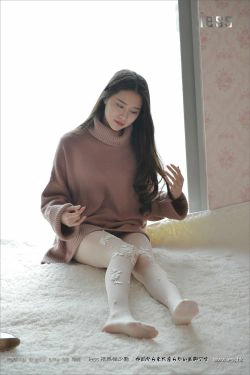 丝足便当083 佳佳 《雪莲花》[IESS异思趣向](99P)-丝袜美腿,丝足