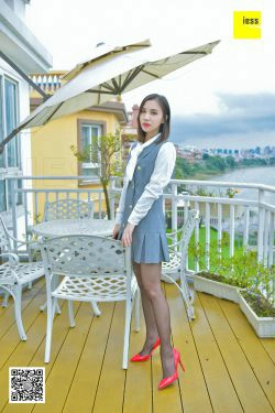 丝享家120 君君 《脚尖加固的黑丝》[IESS异思趣向](99P)-连衣裙,丝袜,女郎,美脚,丝足