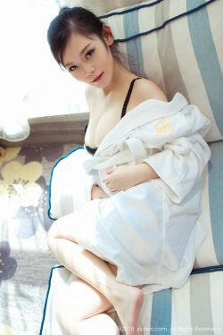 黎美儿Cici《黑色血滴子和黑色蕾丝半镂空内衣》 [秀人XiuRen] No.898(46P)-熟女,美胸