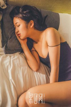 肉肉\/刘一晃儿《性感撩人主播》 [果团Girlt] No.128(37P)-背心,床上,少女,性感