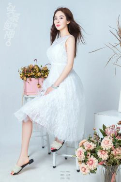 易阳《花野仙踪 花踪仙子》 [头条女神Toutiaogirls](10P)-唯美,婚纱