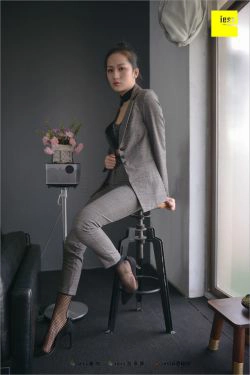 [异思趣向IESS] 丝足便当241 潇潇 《短网袜、长裤与职场》(99P)-西装,紧身裤