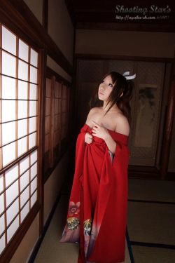 绫香サク (Saku サク Saku Ayaka) 《Garou Densetsu》Shiranui Mai 2[Shooting Star s](100P)-COS