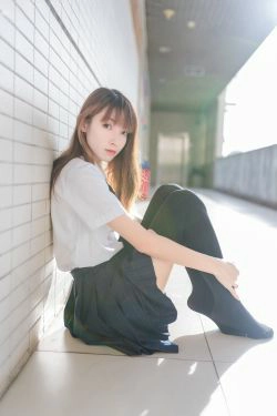 [风之领域] NO.070 午后阳光下的黑丝学妹(47P)-校服,阳光
