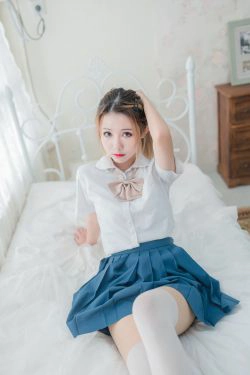 [风之领域] NO.075 午后阳光下的白丝学妹(47P)-学生装,校服,白丝