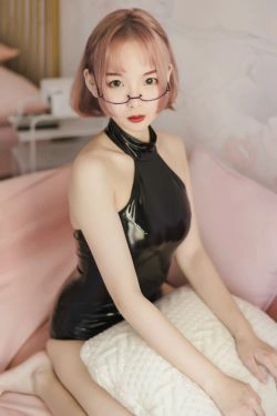 [风之领域] NO.115 黑胶死库水(43P)-情趣内衣,死库水