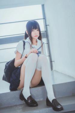 [萝莉COS] 桜桃喵《蓝白水手服》(39P)-校服,JK