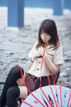 [萝莉COS] 疯猫ss《丝袜狂想曲(伞)》(42P)-古典,长筒袜,JK