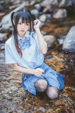 [萝莉COS] 桜桃喵《校服少女COSPLAY湿身系列》(75P)-校服,清纯,湿身,极品,少女