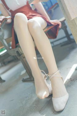 [丝意SIEE] No.306 蓓蓓 学姐，炎炎夏日(60P)-美脚