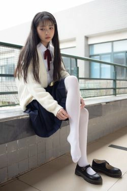 [森萝财团] JKFUN-001 甜米 纯纯的白丝学妹(127P)-萝莉,白丝