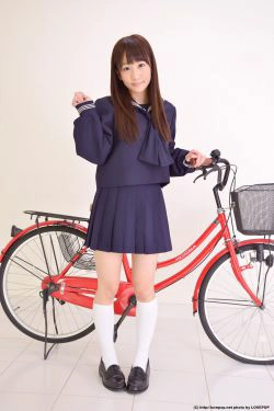 [LOVEPOP] Yuri Shinomiya 篠宮ゆり Photoset 02(52P)-学生装