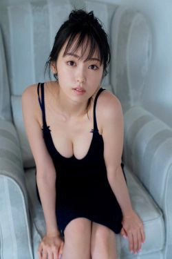[FRIDAY] 2018.09.21 欅坂46?今泉佑唯 「最初て?最後！」の水着&ランシ?ェリー(8P)-日本,妹子