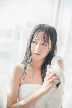 [萝莉COS] 木绵绵OwO - 出浴(57P)-少女