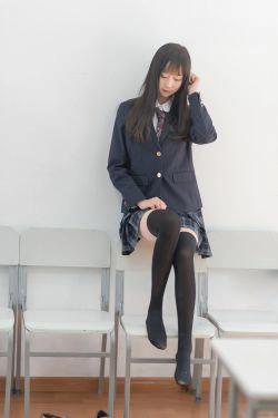 [萝莉COS] 木绵绵OwO - 西式JK(47P)-JK