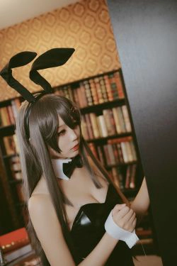 [萝莉COS] 清纯少女五更百鬼 - 樱岛麻衣兔女郎(38P)-黑丝,兔女郎