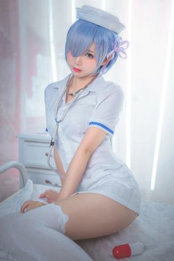 [萝莉COS] 面饼仙儿 - 蕾姆(18P)-护士