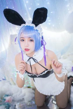 [萝莉COS] 洛丽塔大哥 - 蕾姆兔女郎(17P)-兔女郎
