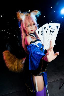 [萝莉COS] 腐团儿Ikaros - 霞之丘诗羽 玉藻前 甄姬(11P)-黑丝,兔女郎,COS