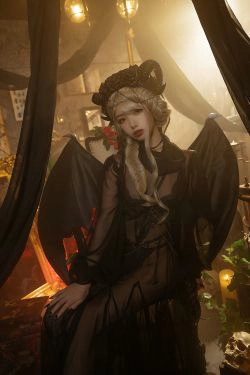 [萝莉COS] 雯妹 - 魅魔 gothic devil(16P)-COS