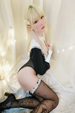 [萝莉COS] 星之迟迟 VOL.15 圣光修女包(60P)-丝袜,黑丝,COS