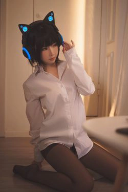 [萝莉COS] 面饼仙儿 - 猫耳耳机(17P)-猫女,黑丝