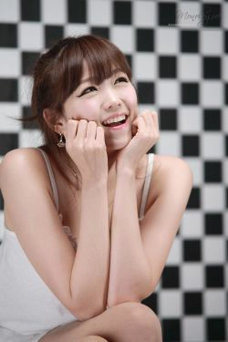 [韩国美女] 李恩慧 - 白色吊带睡裙(49P)-睡衣