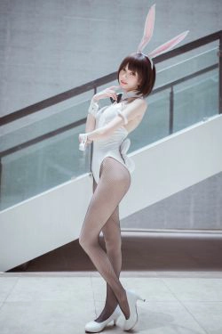 [萝莉COS] 小妖精你的负卿 - 圣人惠兔女郎(23P)-兔女郎