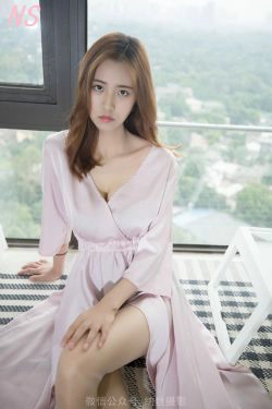 [纳丝摄影]  美女主播寒霜 睡衣诱惑(90P)-睡衣,御姐