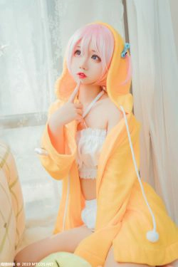[喵糖映画] VOL.032 黄小鸭(40P)-COS