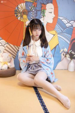 [森萝财团] JKFUN-027 默陌 15D白丝 花里胡哨的民宿(65P)-马尾,萝莉