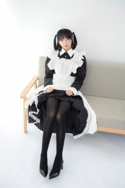 [森萝财团] JKFUN-029 卉子 80D黑丝 踩物女仆(67P)-女仆