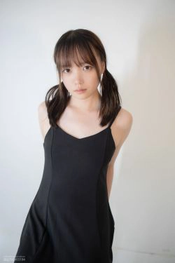 [森萝财团] JKFUN-049 Aika 黑色员裙(67P)-美足
