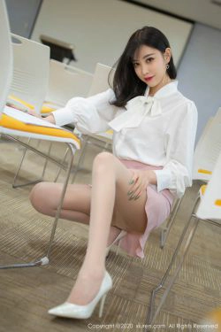 [秀人XIUREN] No.1955 杨晨晨sugar(67P)-美腿,丝袜