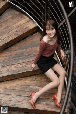 [异思趣向IESS] 模特 婉萍 《探密旋转楼梯》(95P)-美腿,短裙