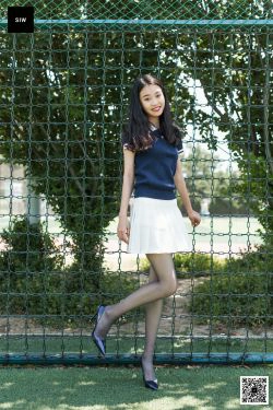 [斯文传媒SIW]  蓉儿 球场高丝(64P)-丝袜美腿,户外,美脚,丝足