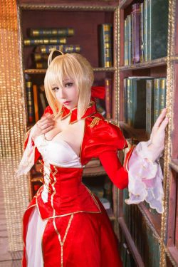 Cos千寻大人 尼禄 之 正裝(13P)-COS